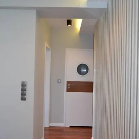 Na Starowce Grobla Apartman *