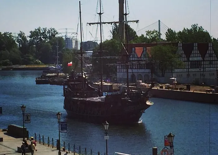 Na Starowce Grobla アパート グダニスク